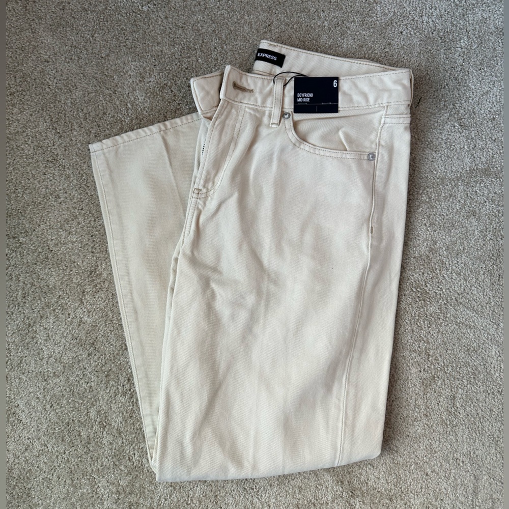 Express New with Tags Boyfriend High-Rise Jeans